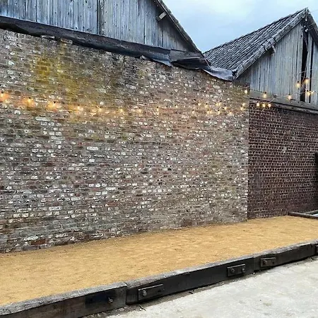 Des Usines De Moulins